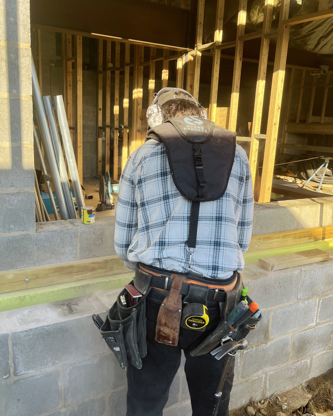 BLACK HYDRO HARNESS