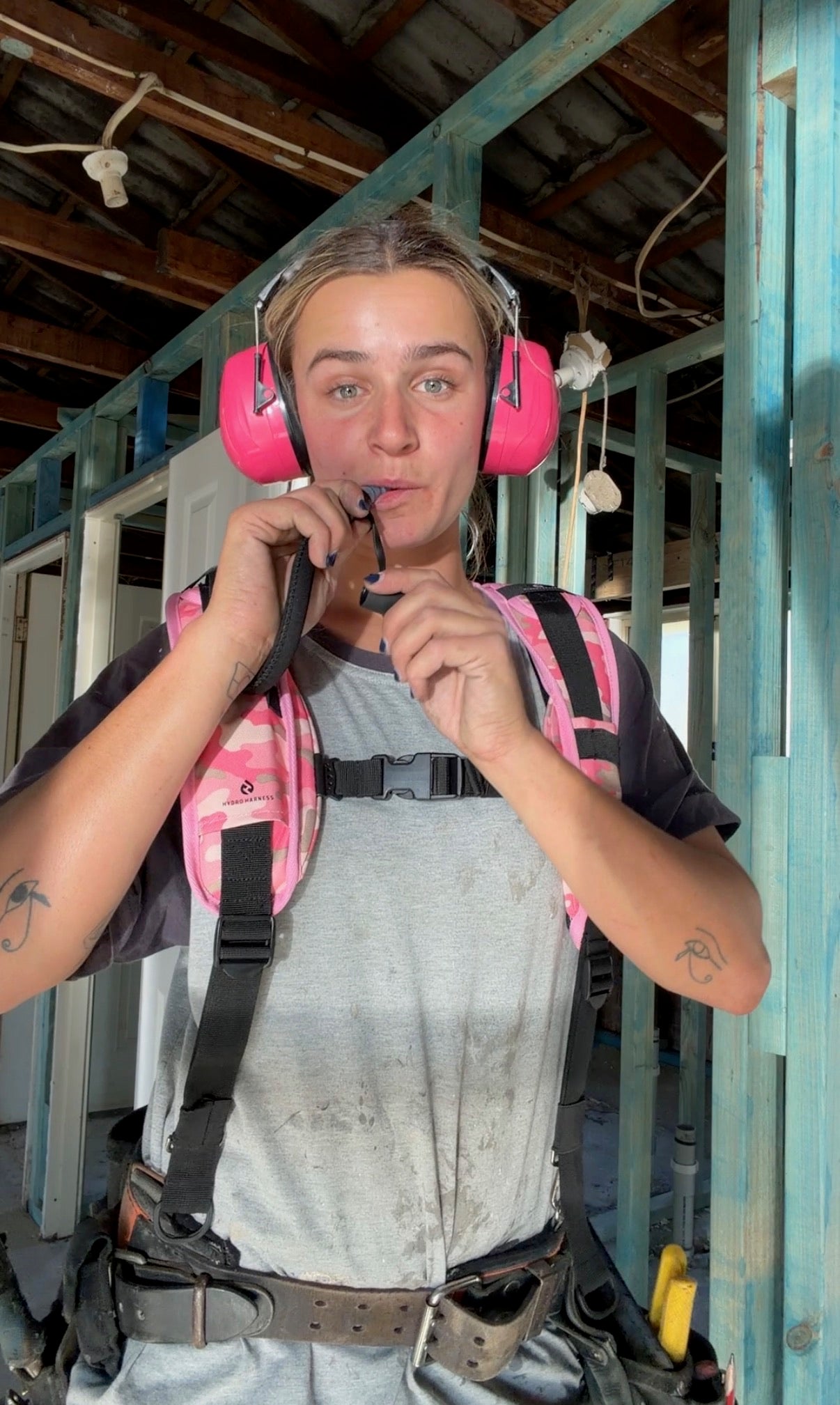 PINK CAMO HYDRO HARNESS