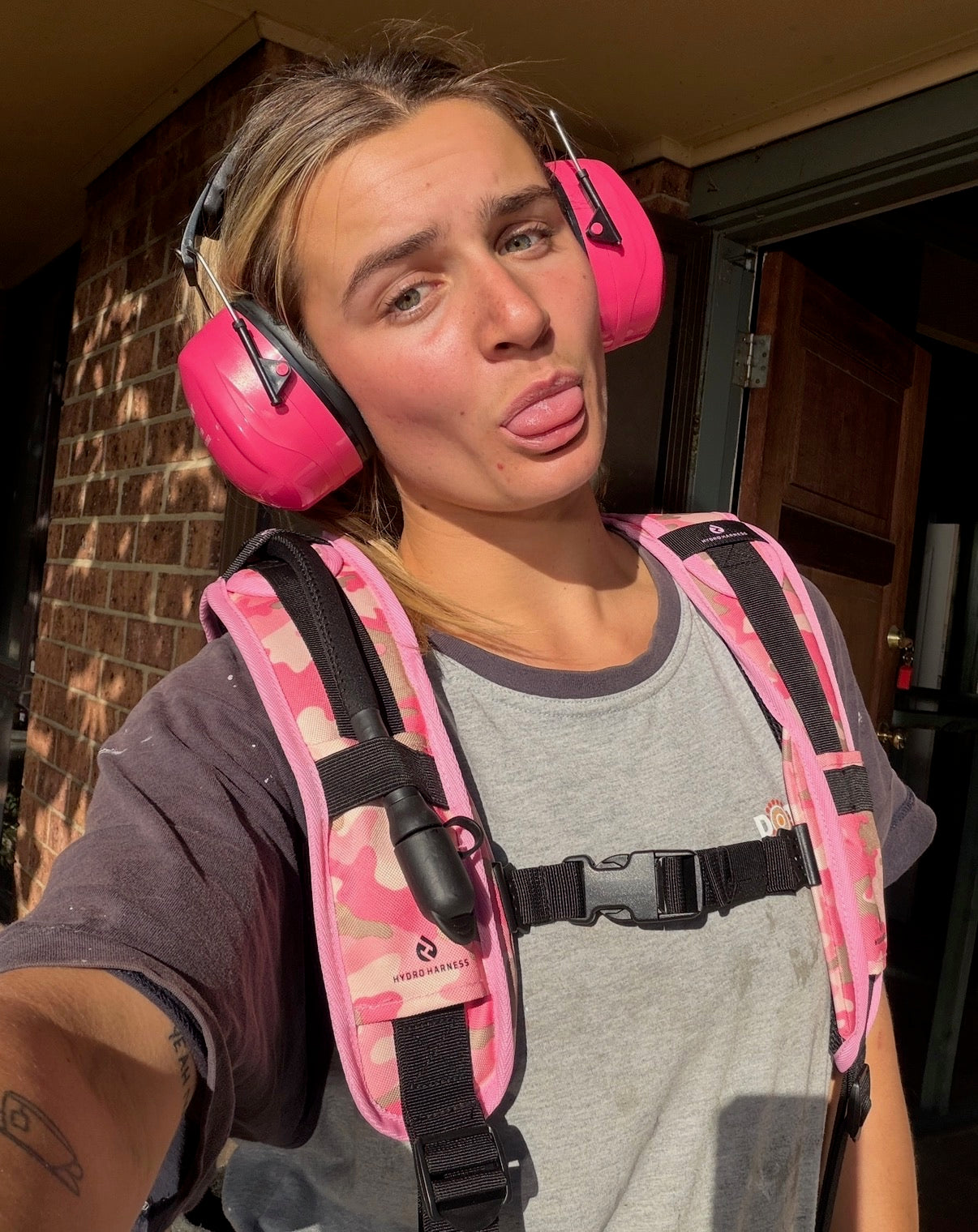 PINK CAMO HYDRO HARNESS